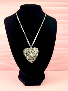 Vintage Silver Tone Filigree Heart Locket with Pearl Pendant 30" Necklace